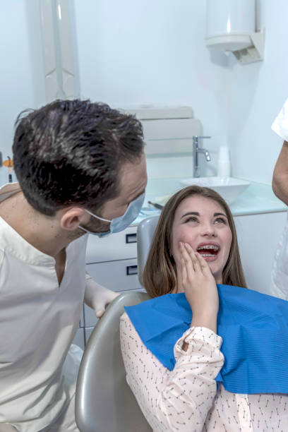Best Emergency Dentist for Knocked-Out Tooth in Bingham Farms, MI