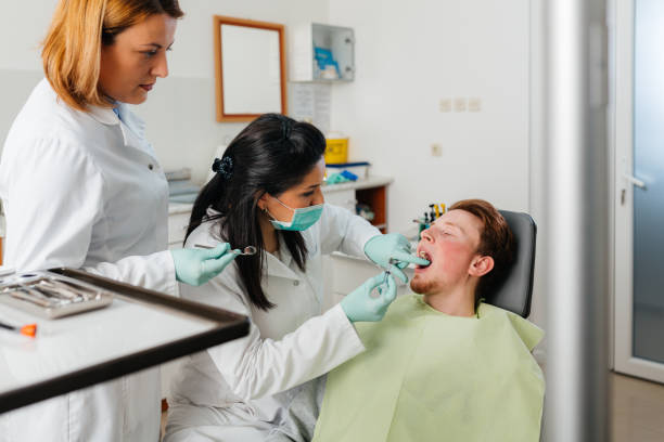 Best Emergency Dentist for Knocked-Out Tooth in Bingham Farms, MI